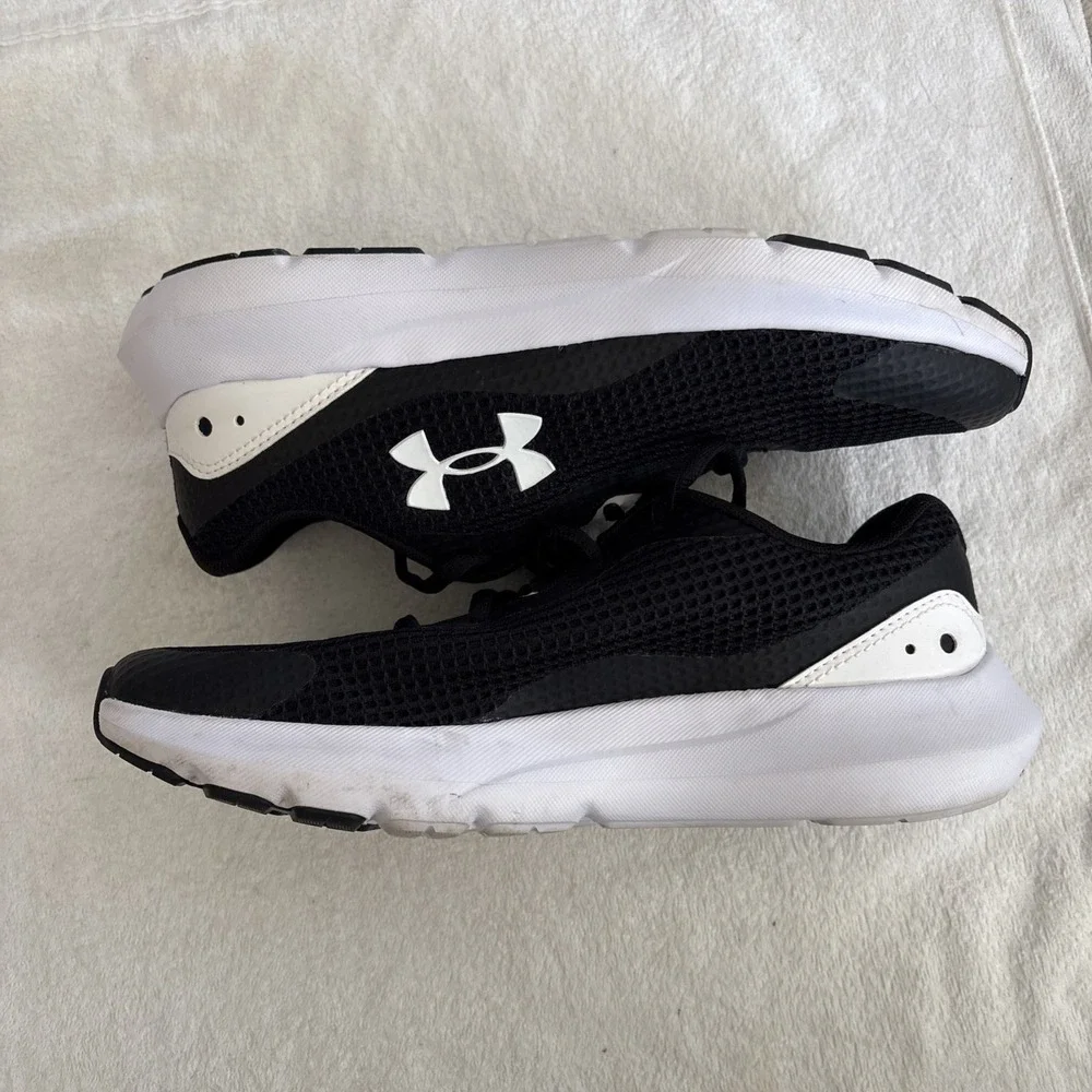 UNDER ARMOUR SURGE 3 Men's Running Shoes Excellent Condition   Art. 3024883